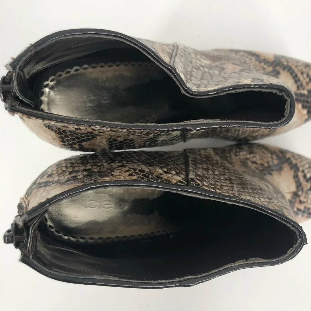 BEBE Faux Snakeprint Size 10 Platform Heels